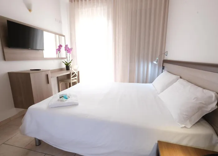 ヌオーヴォ メトロ 3*